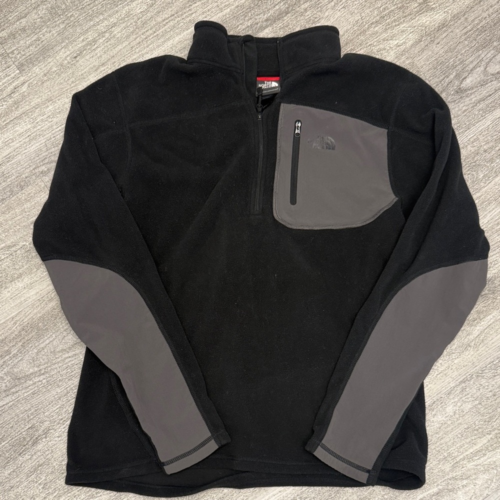 The North Face Men's Black and Gray Fleece